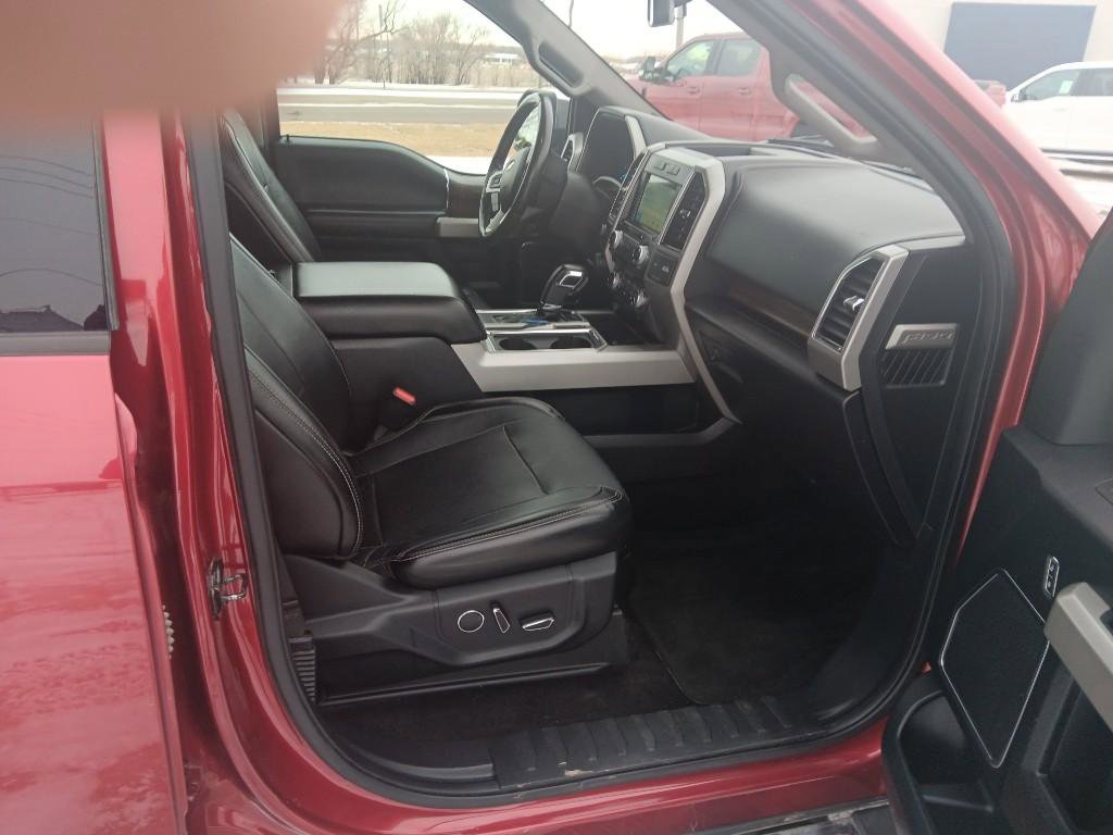 Used 2017 Ford F150 Lariat image 40