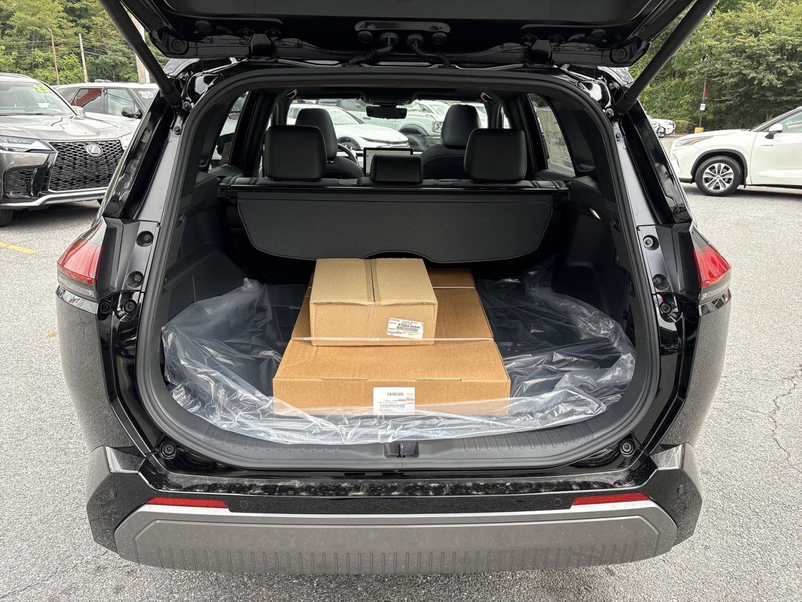New 2026 Toyota RAV4 XSE AWD/4WD image 26