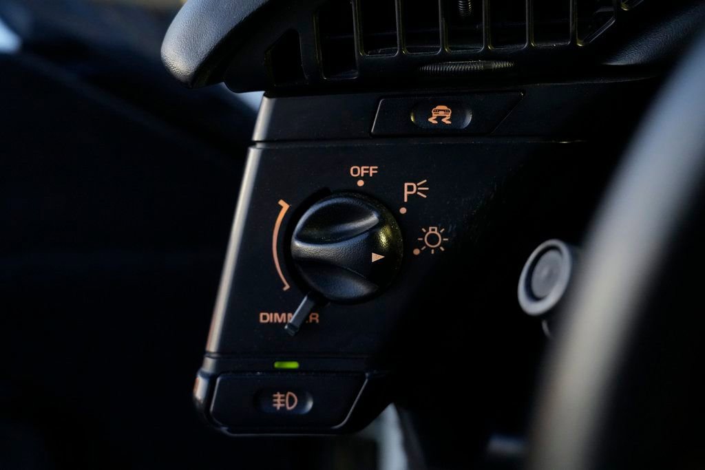 Used 1992 Chevrolet Corvette Convertible image 67