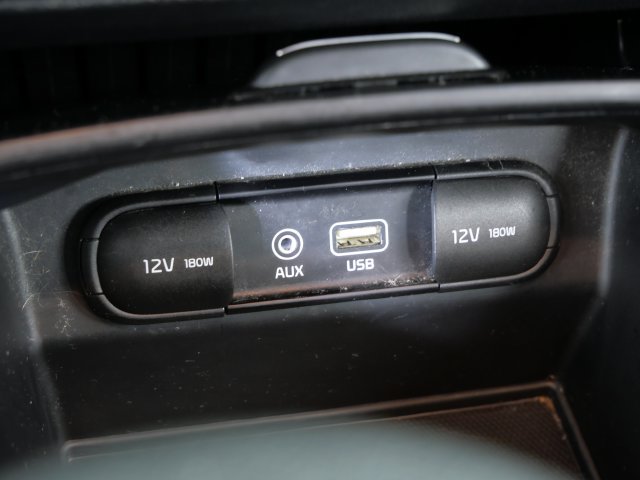 Used 2020 Kia Sorento AWD V6 image 27