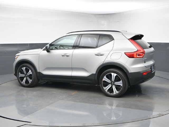 Used 2023 Volvo XC40 Recharge Plus AWD/4WD image 6
