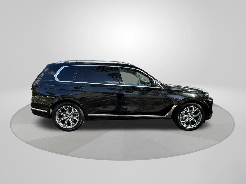 Used 2025 BMW X7 xDrive40i AWD/4WD image 8
