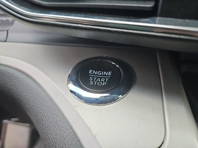 Used 2023 Ford Explorer XLT w/ Equipment Group 202A image 32