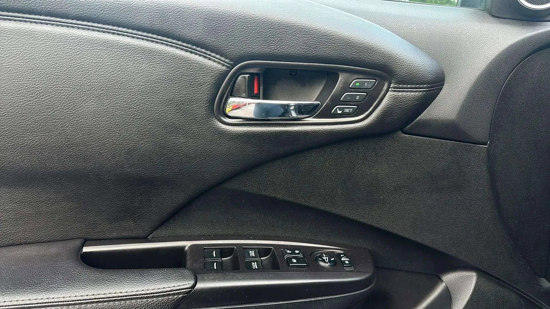 Used 2018 Acura RDX AWD w/ Technology Package image 11