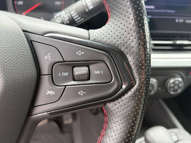 Used 2024 Chevrolet Trax RS FWD image 8