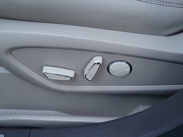 Certified 2023 Lincoln Nautilus Reserve FWD image 14