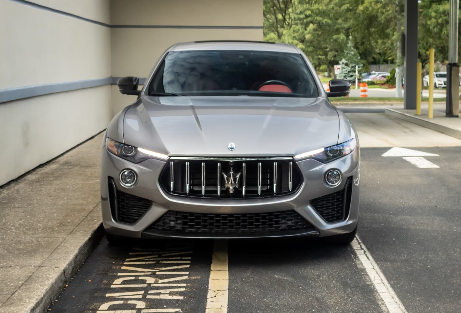 Used 2022 Maserati Levante GT AWD/4WD image 3