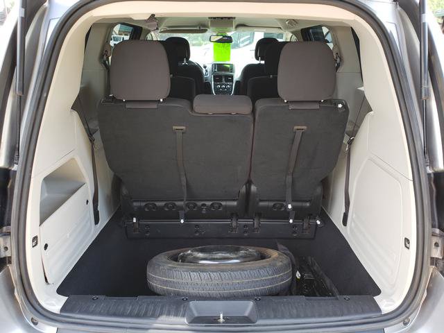 Used 2018 Dodge Grand Caravan SE w/ UConnect Hands-Free Group FWD image 5