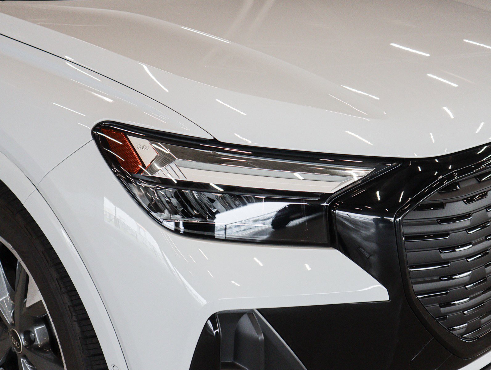 Certified 2024 Audi Q4 e-tron Premium Plus image 29