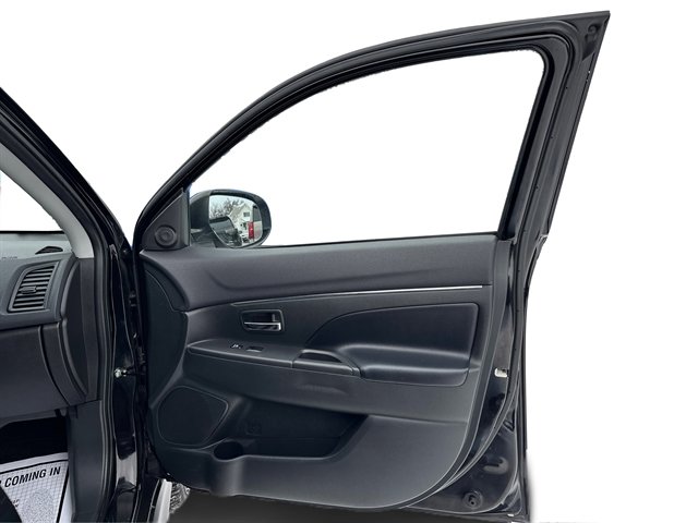 Used 2016 Mitsubishi Outlander Sport SEL image 25