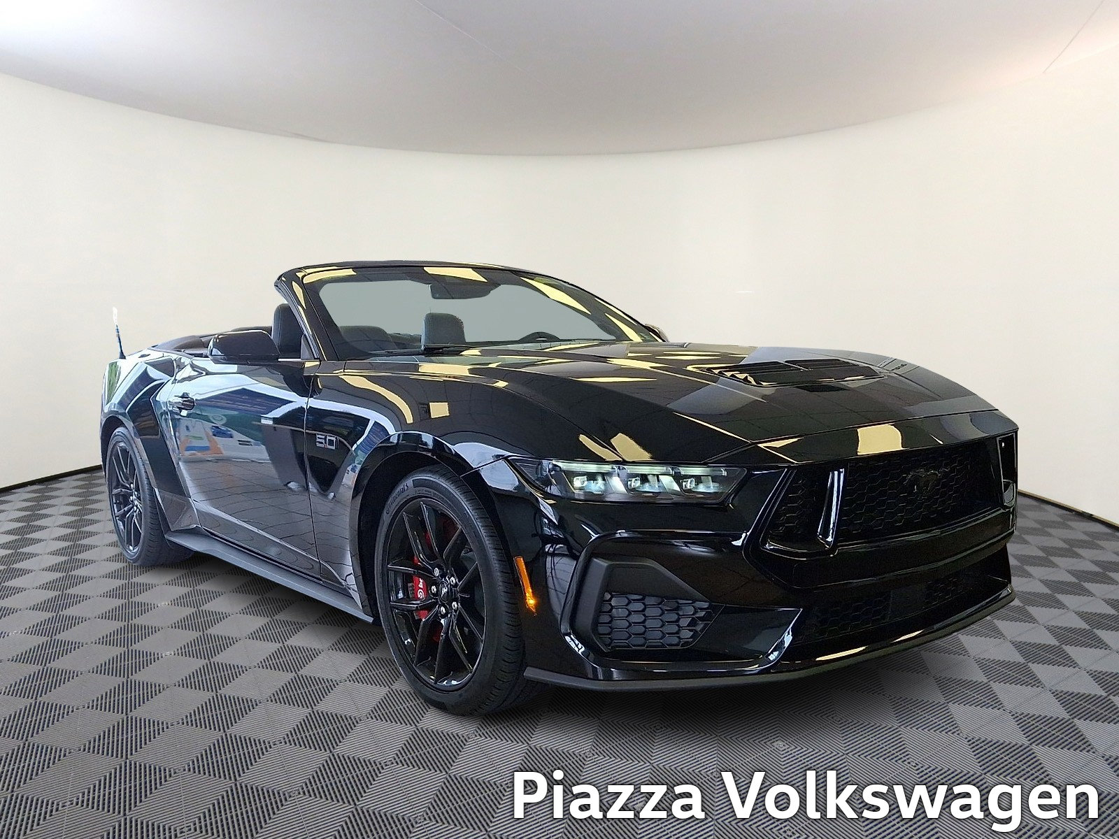 Used 2025 Ford Mustang GT Premium RWD image 1