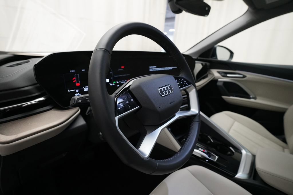 Used 2025 Audi Q5 Premium w/ Convenience Package AWD/4WD image 8