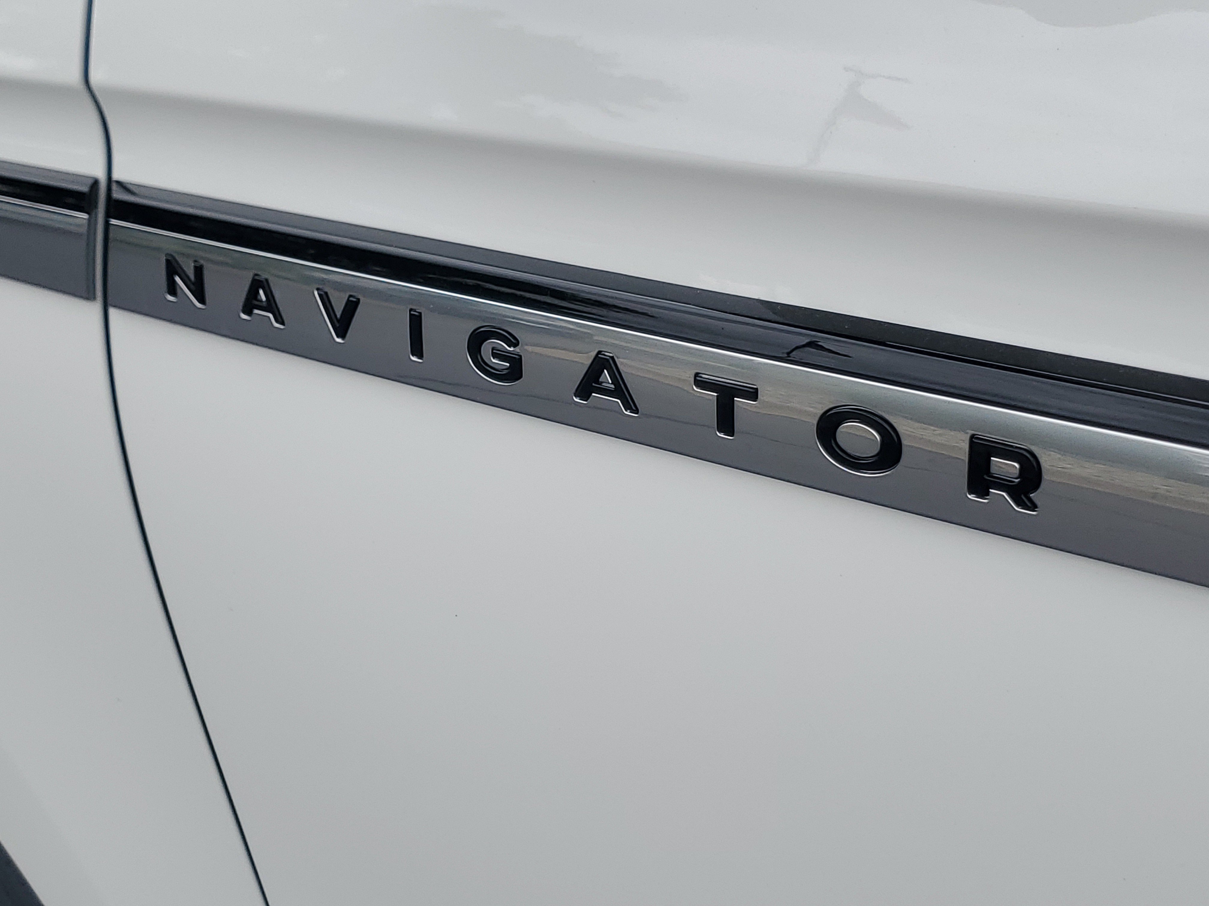 New 2026 Lincoln Navigator Reserve AWD/4WD image 7
