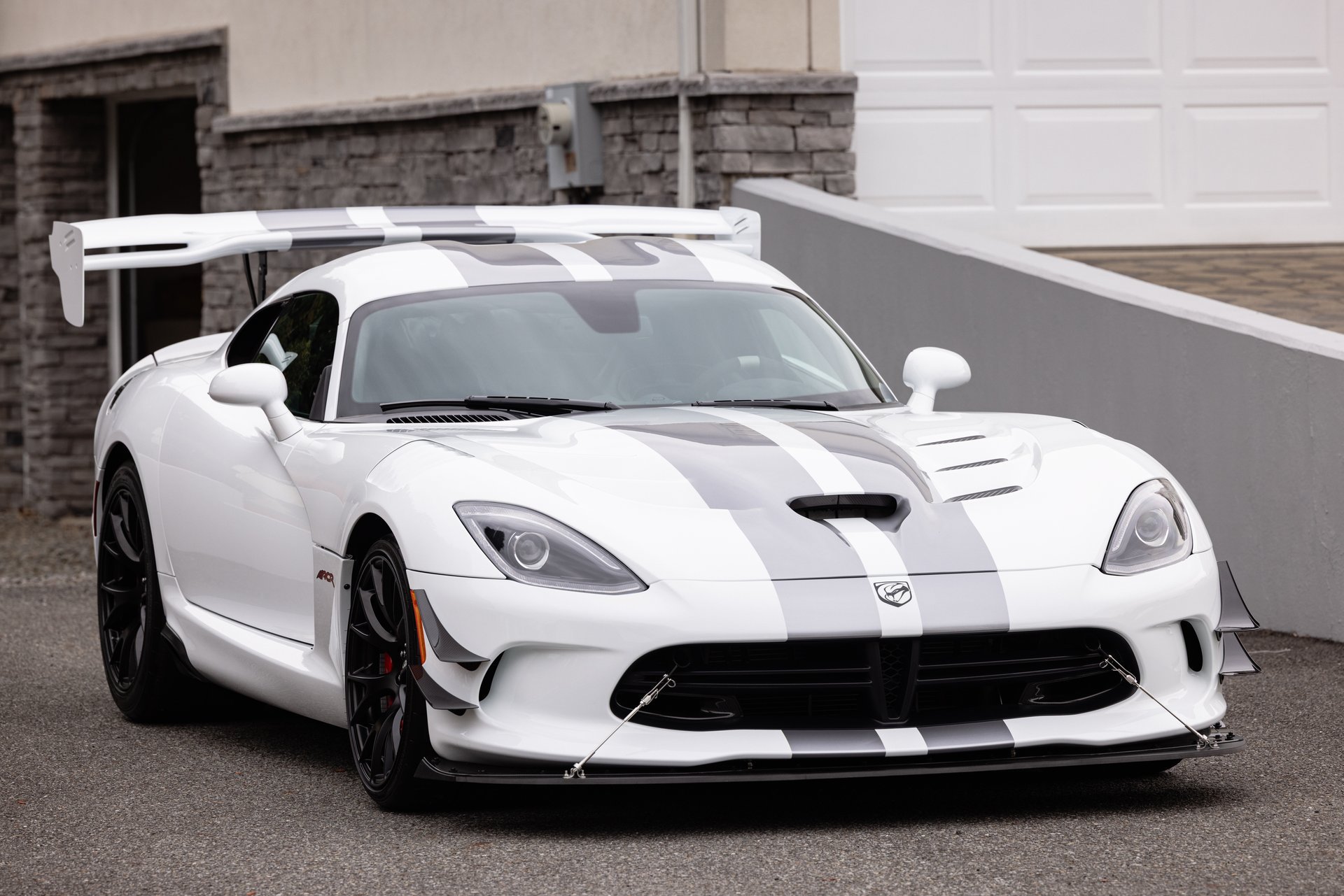 Used 2017 Dodge Viper ACR w/ Extreme Aero Package RWD image 11