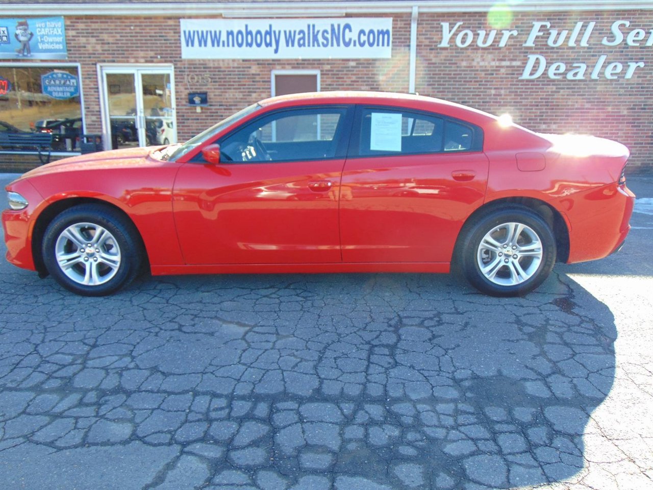 Used 2022 Dodge Charger SXT image 9