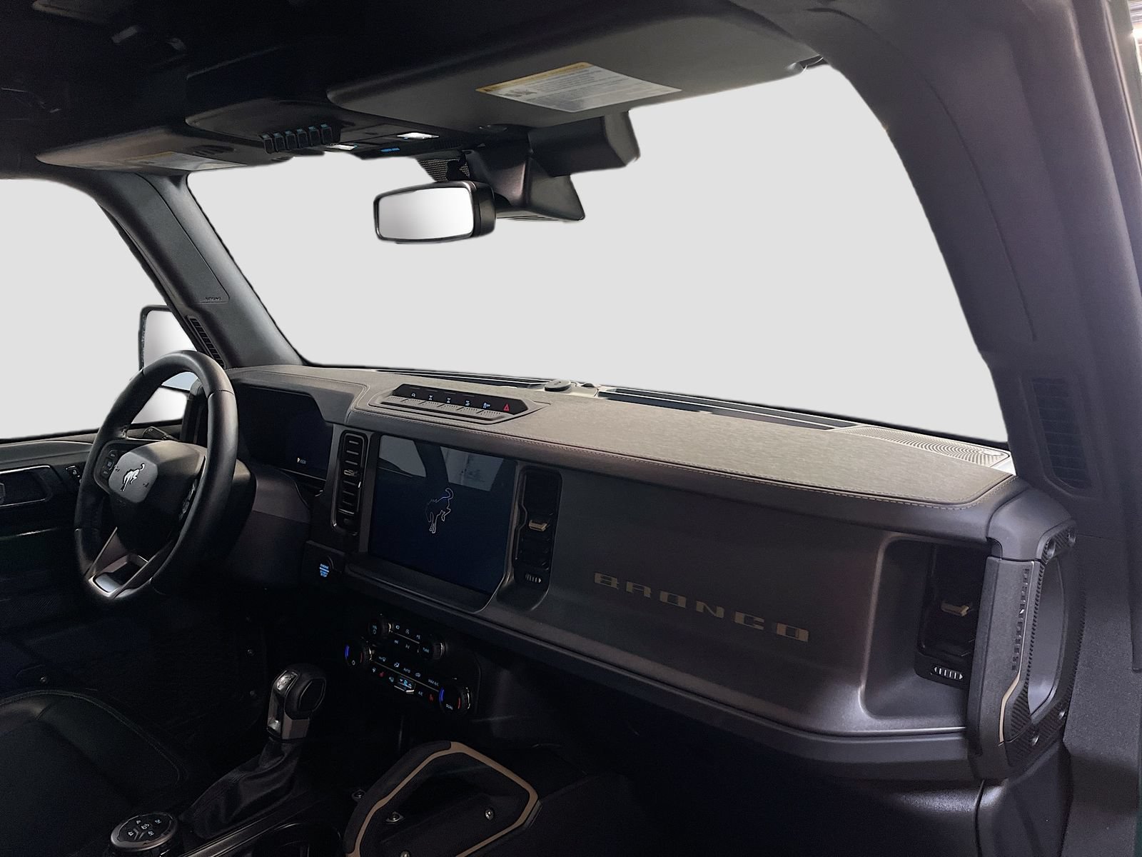 Used 2025 Ford Bronco Badlands AWD/4WD image 29