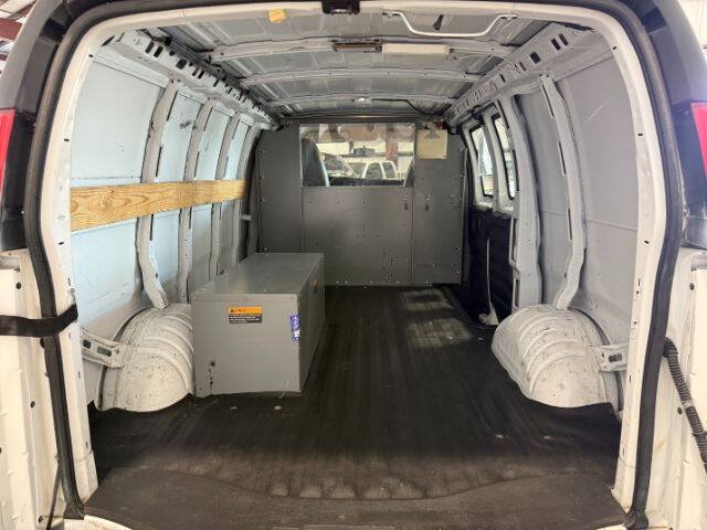 Used 2012 Chevrolet Express 2500 w/ Cold Climate Package RWD image 15