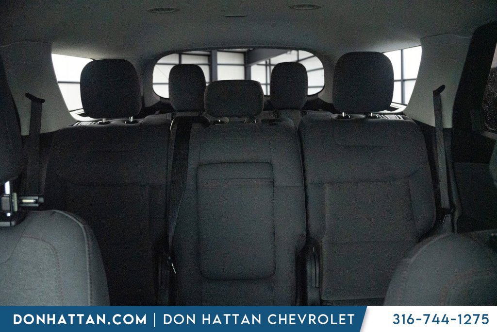 Used 2025 Ford Explorer Active AWD/4WD image 14