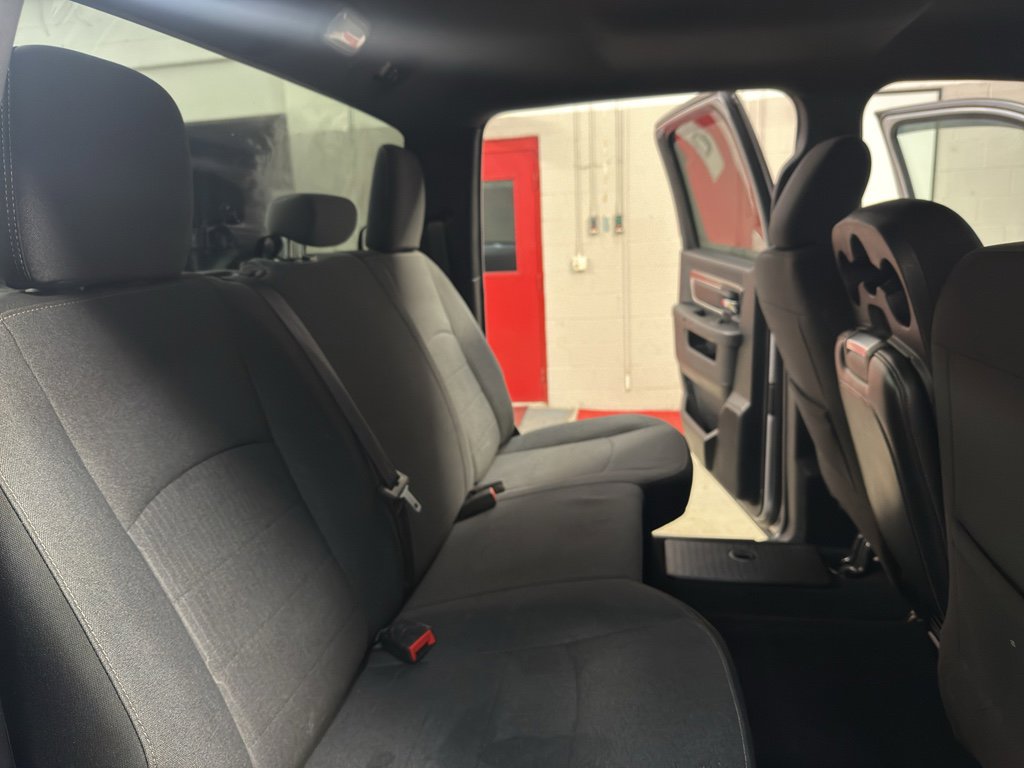 Used 2021 RAM 1500 Classic Warlock image 24