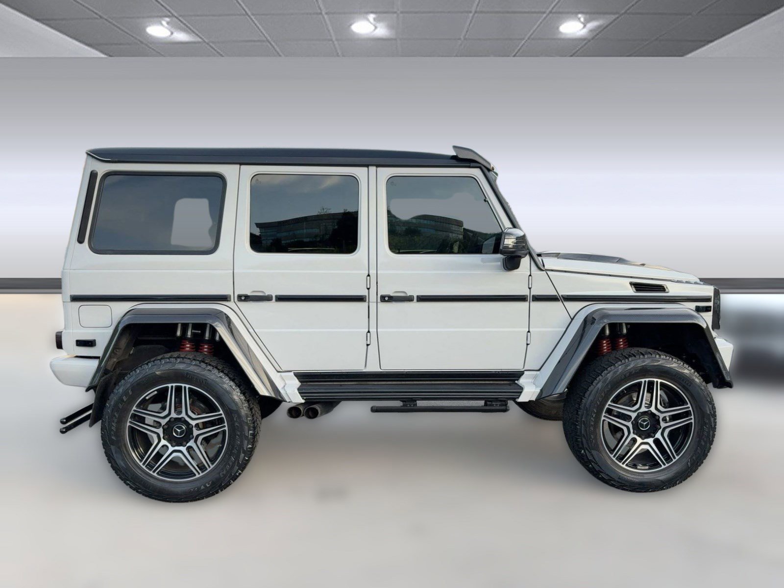Used 2017 Mercedes-Benz G 550 Squared image 8