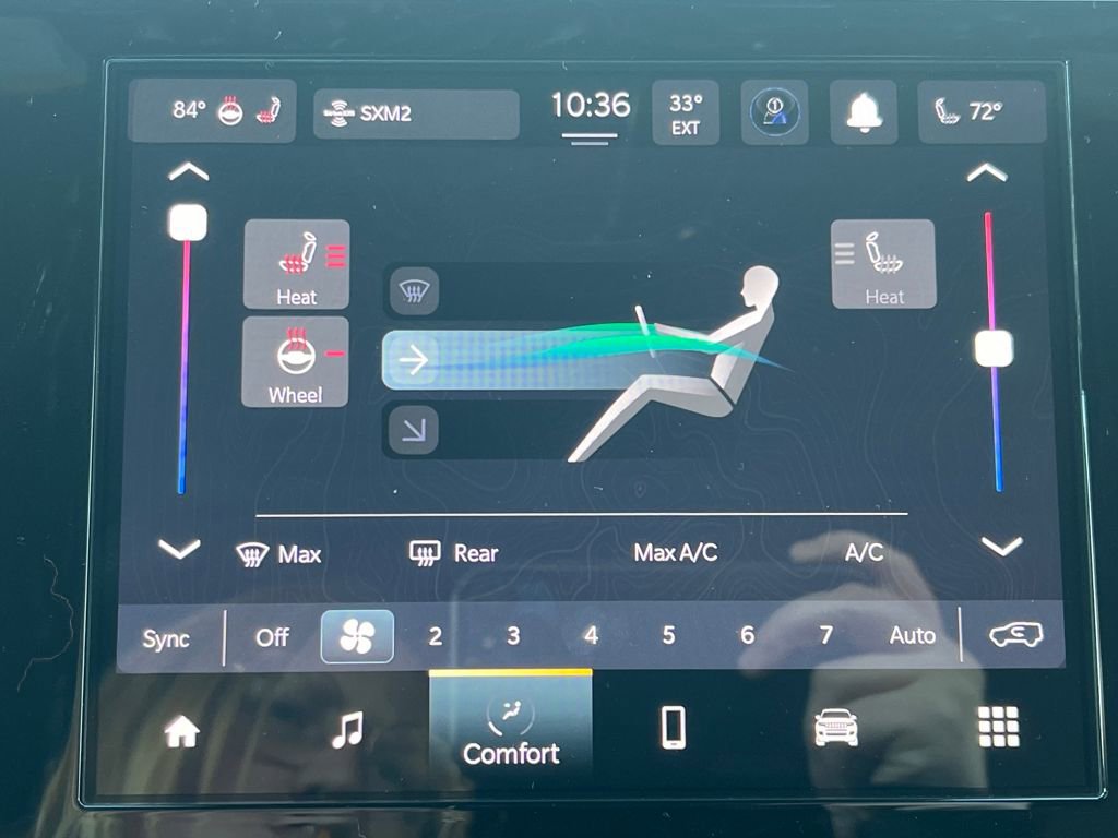 New 2025 Jeep Grand Cherokee Altitude image 18