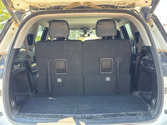 Used 2023 Jeep Grand Cherokee L Limited w/ Black Appearance Package AWD/4WD image 13