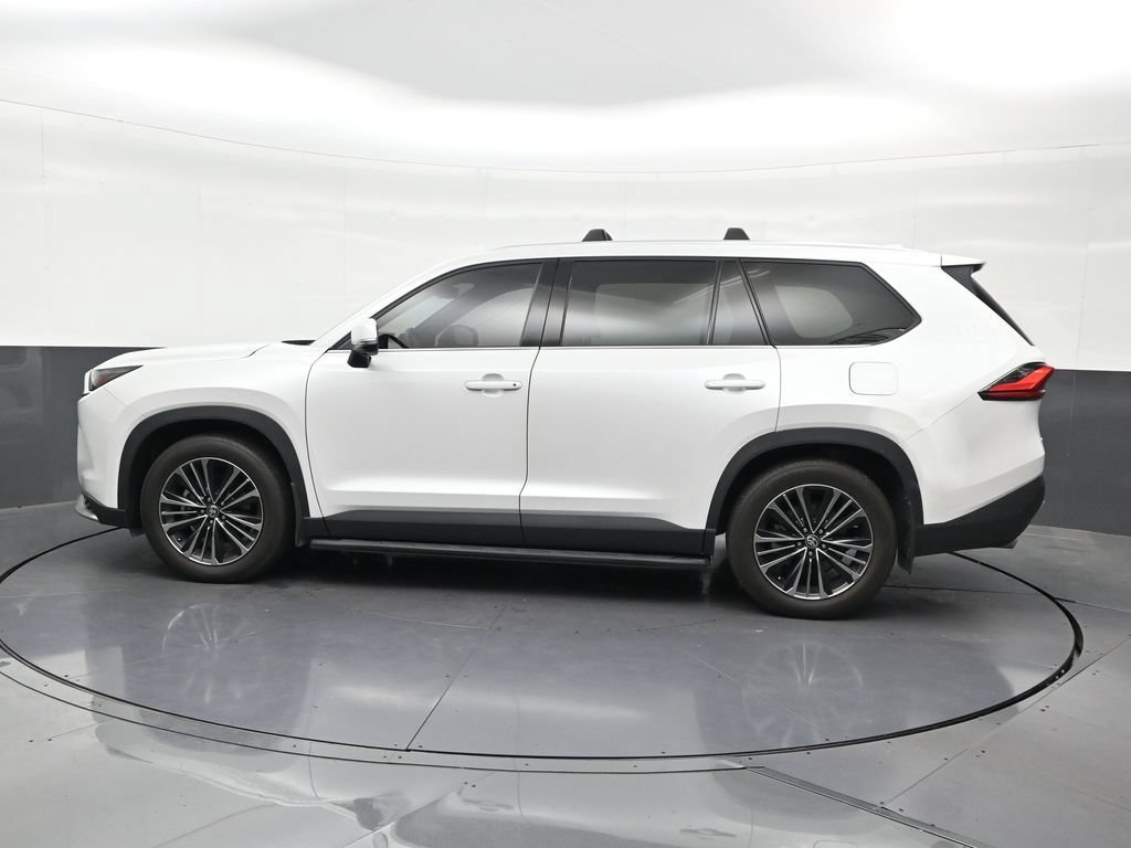 Used 2024 Toyota Grand Highlander AWD Hybrid image 2