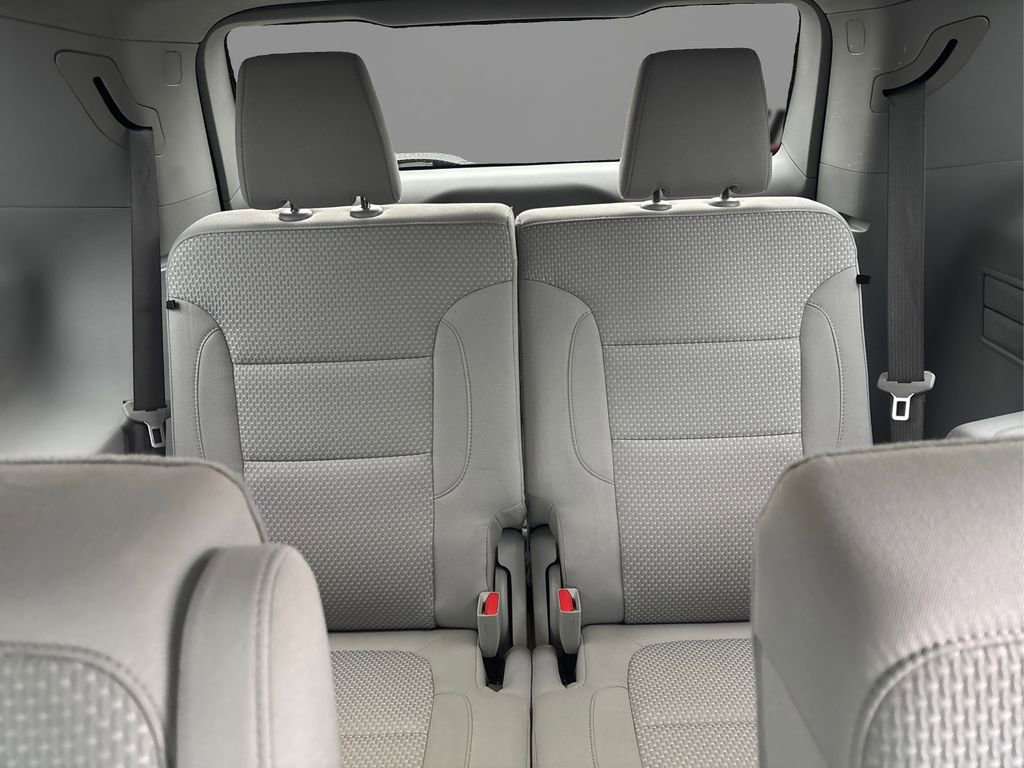 Used 2023 GMC Acadia SLE w/ Driver Convenience Package image 34