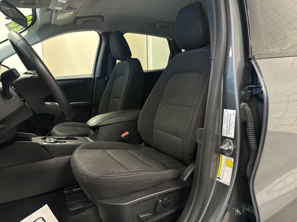 Used 2023 Ford Escape Active AWD/4WD image 8