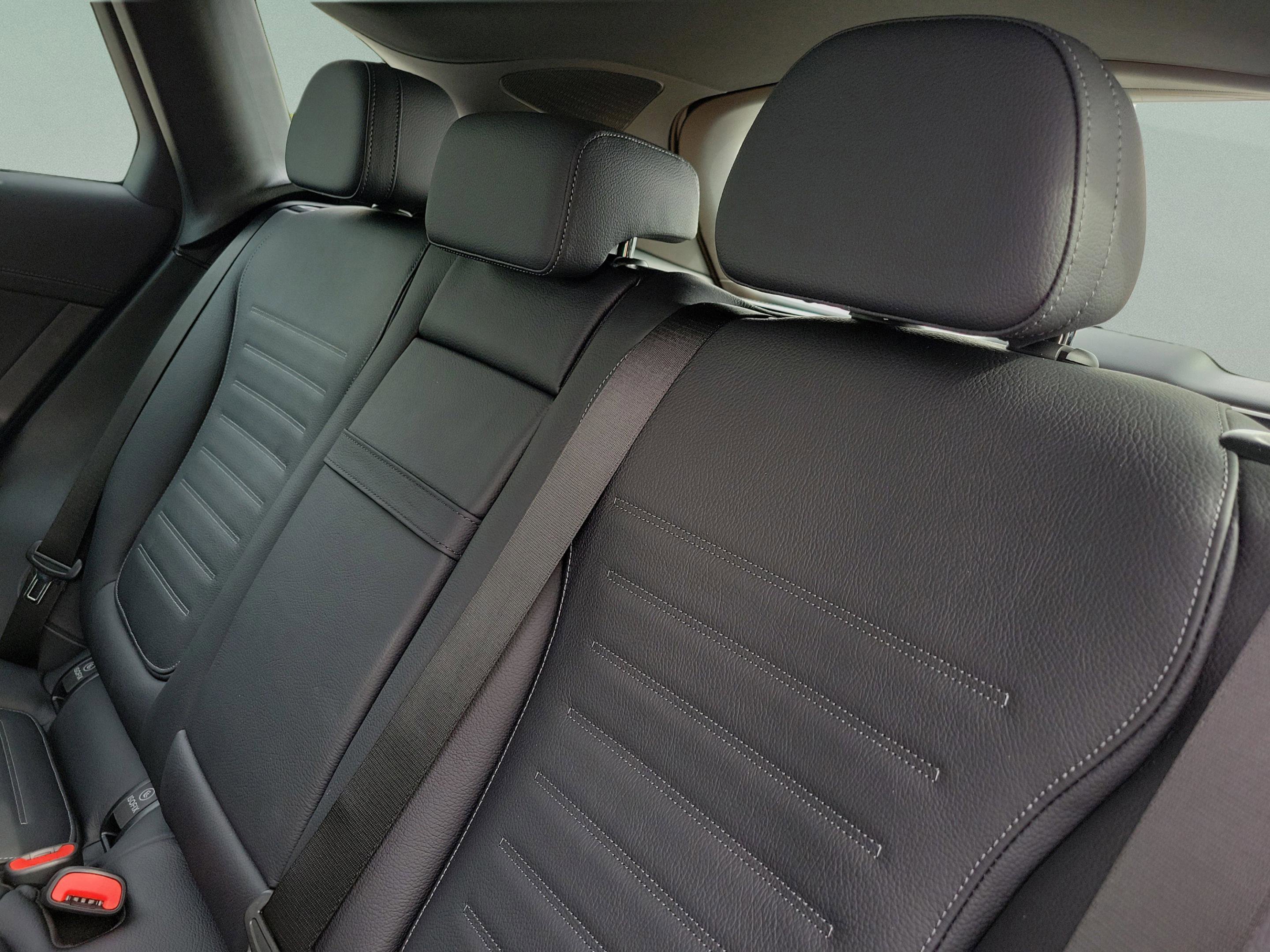 New 2026 Mercedes-Benz GLC 43 AMG 4MATIC image 6