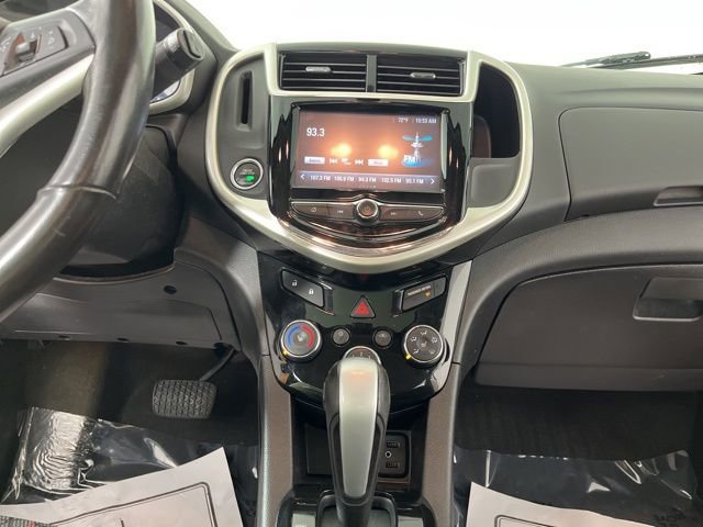 Used 2017 Chevrolet Sonic LT w/ Fun and Sun Package image 25