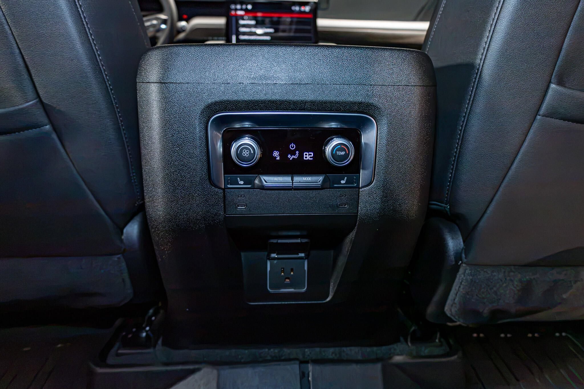 Used 2026 GMC Yukon AT4 w/ LPO, Floor Liner Package AWD/4WD image 36