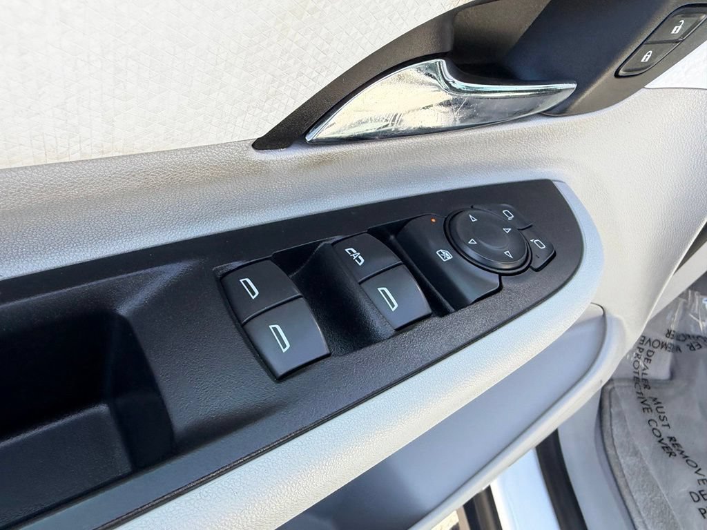 Used 2019 Chevrolet Bolt Premier w/ Infotainment Package FWD image 20