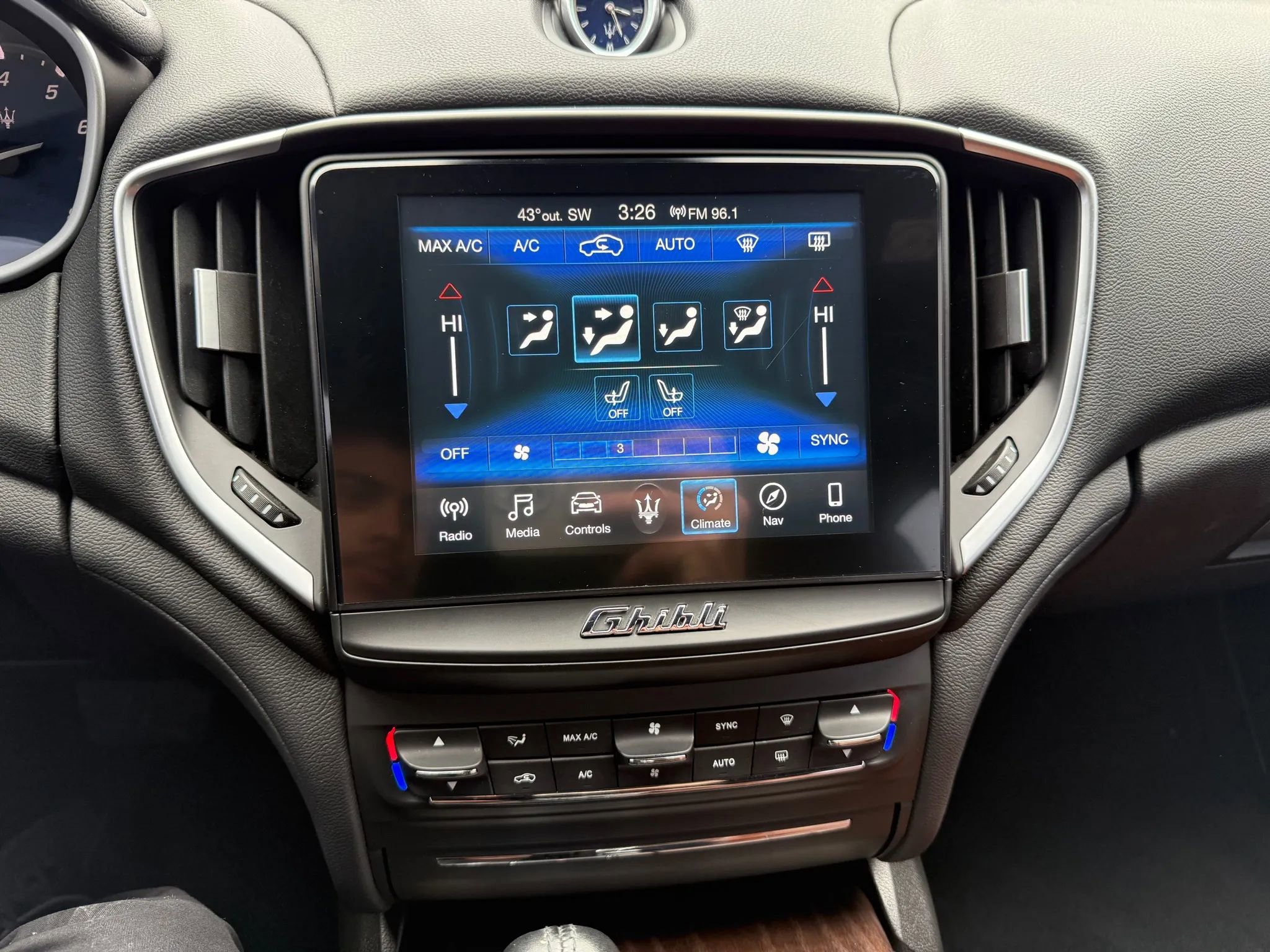 Used 2017 Maserati Ghibli image 16