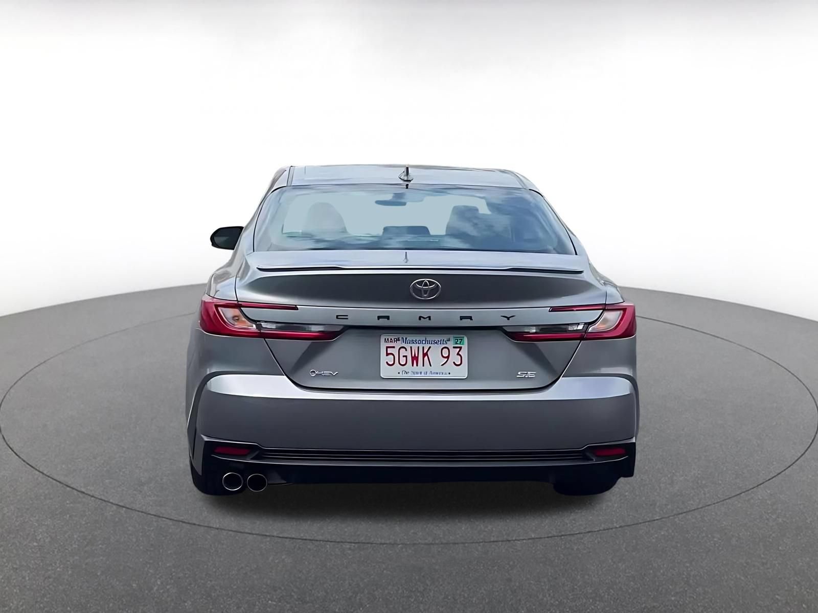 Used 2025 Toyota Camry SE FWD image 12