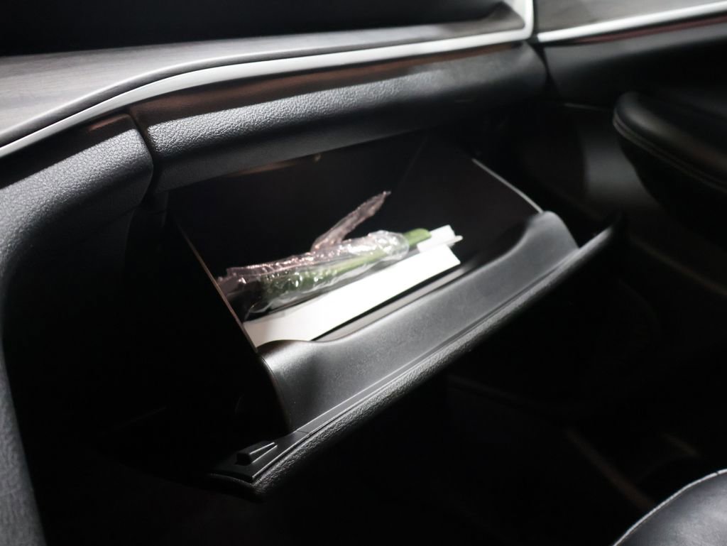 Certified 2023 Jeep Grand Cherokee Limited image 32