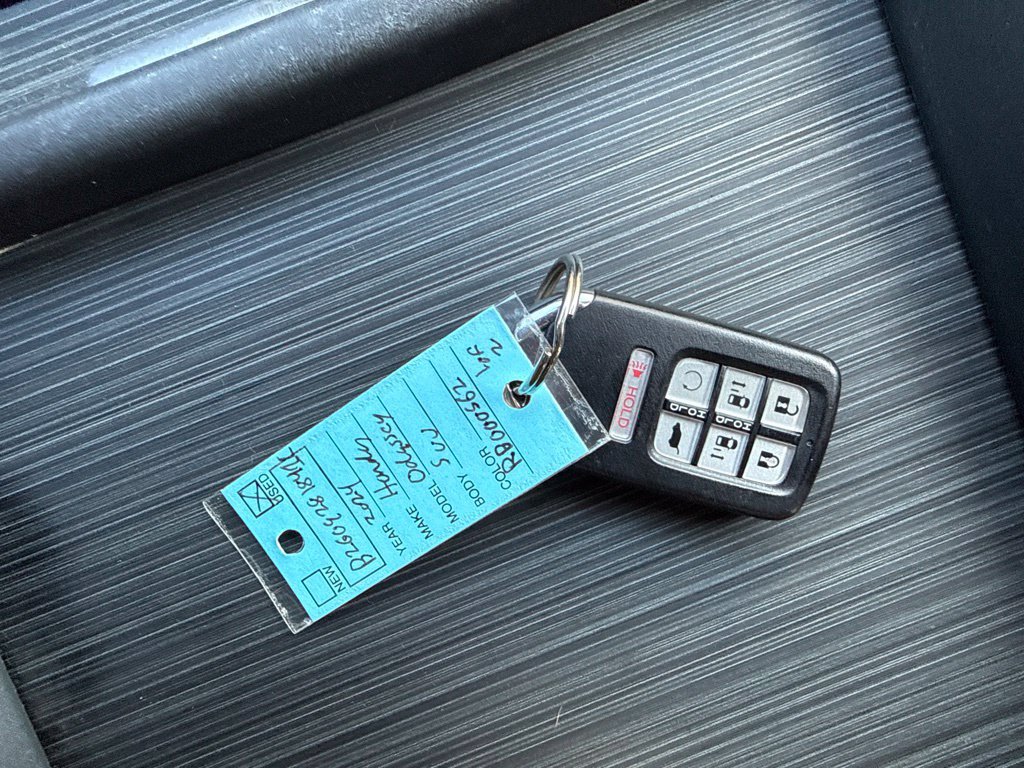 Used 2024 Honda Odyssey Elite image 37