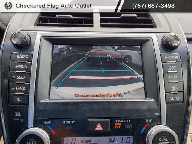Used 2012 Toyota Camry XLE w/ Leather Pkg image 17