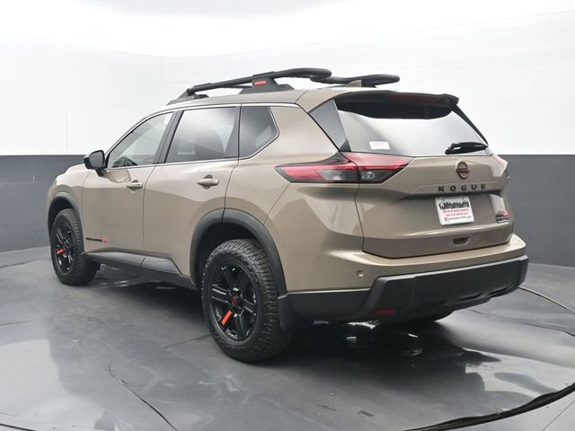 Used 2025 Nissan Rogue SV image 3