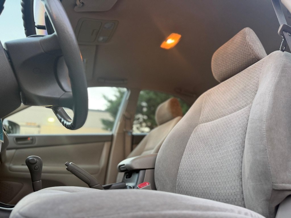 Used 2004 Toyota Camry FWD image 25