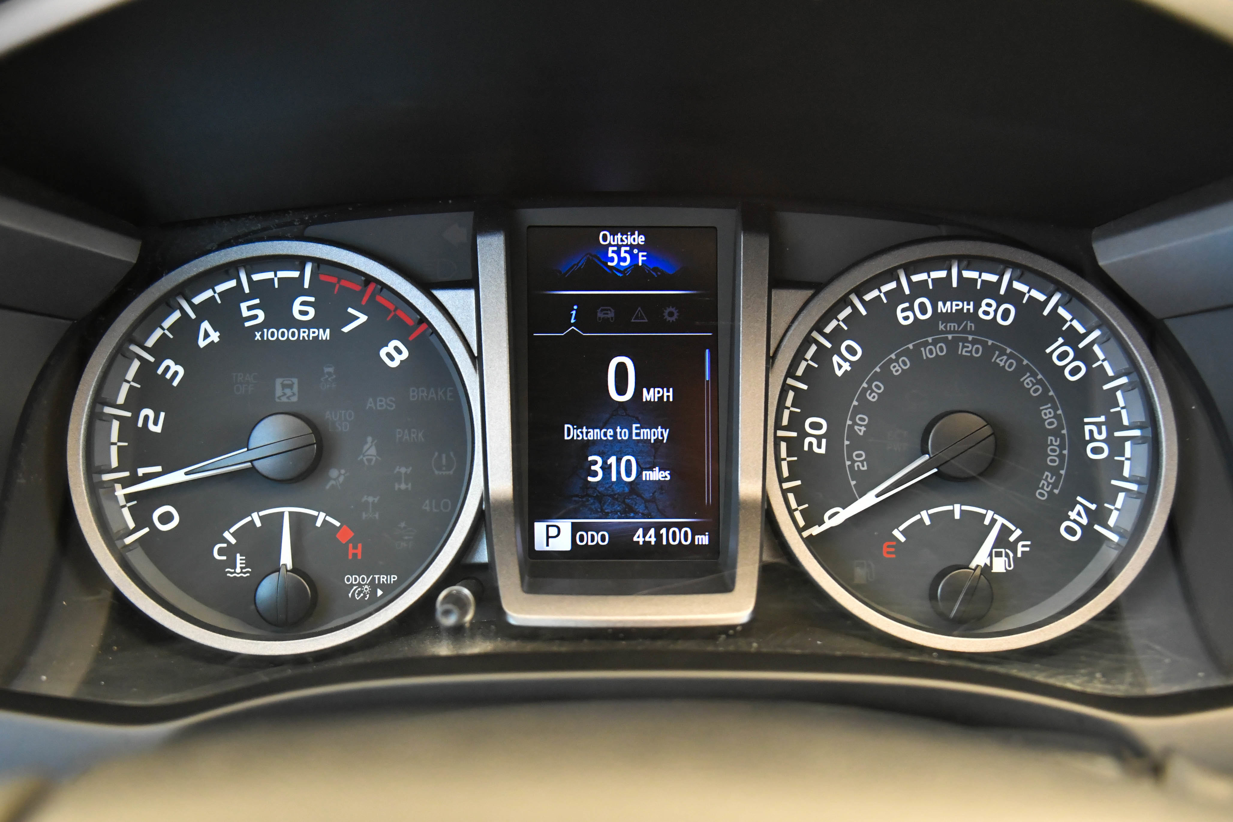 Used 2023 Toyota Tacoma TRD Off-Road w/ Technology Package AWD/4WD image 28