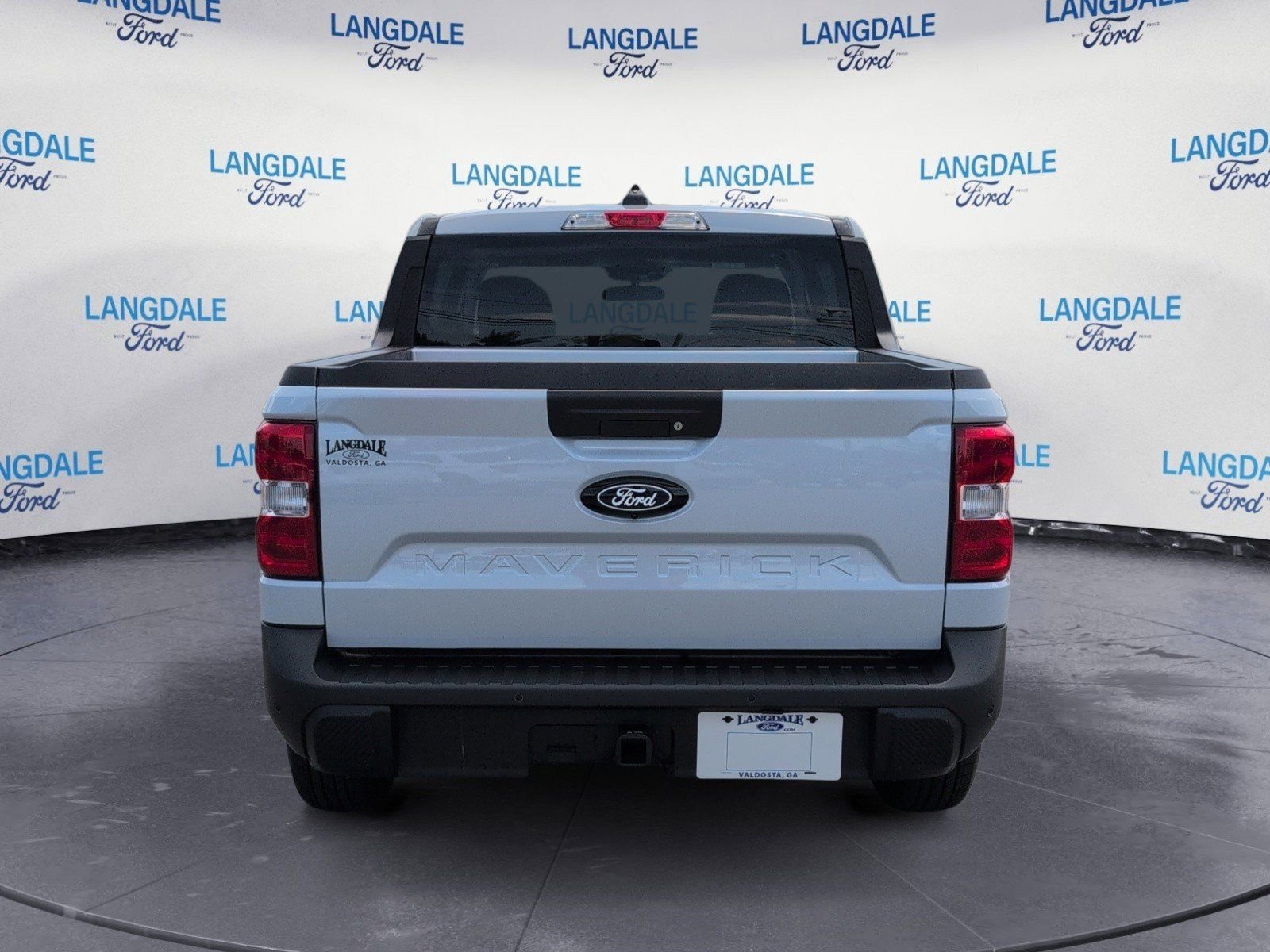 New 2026 Ford Maverick XLT w/ XLT Luxury Package FWD image 8