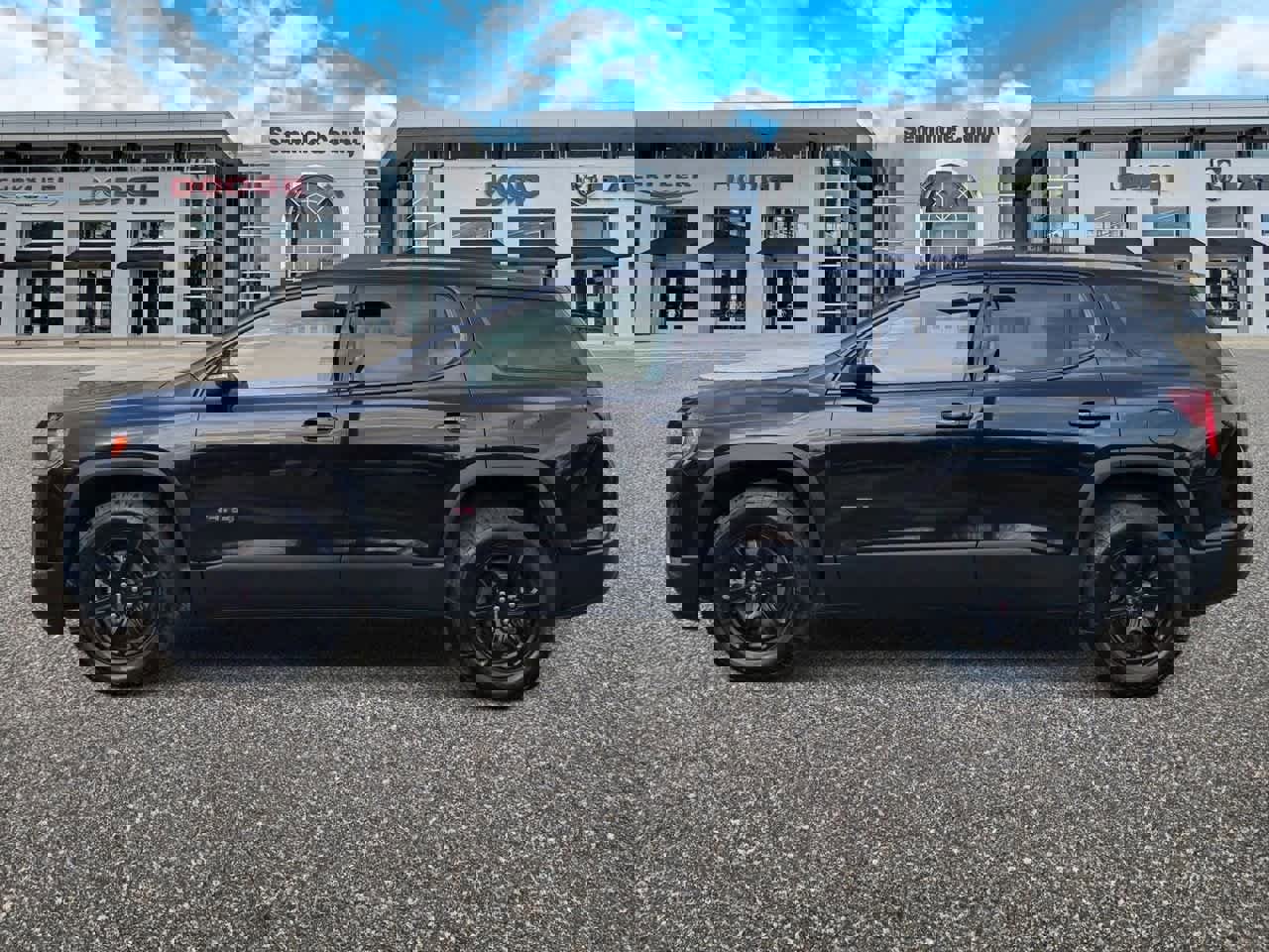 Used 2023 GMC Acadia AT4 w/ Technology Package image 5