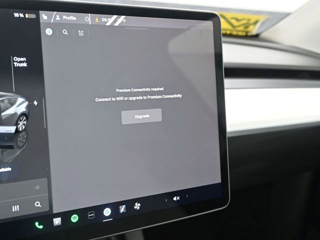 Used 2023 Tesla Model Y Long Range image 28