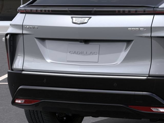 New 2026 Cadillac Lyriq Luxury w/ LPO, Floor Liner Package AWD/4WD image 14