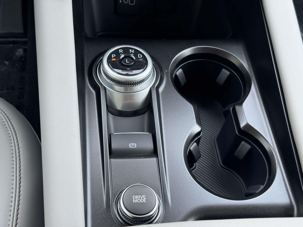New 2026 Ford Explorer Active w/ Active Comfort Package AWD/4WD image 6