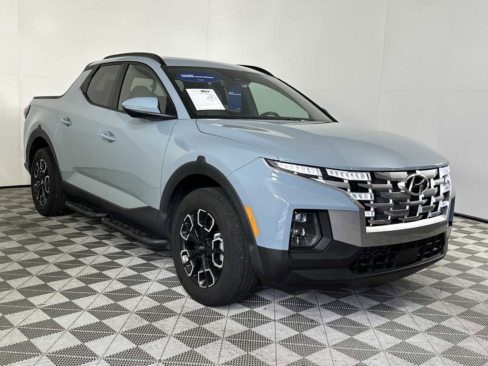 Certified 2023 Hyundai Santa Cruz SEL Premium image 2