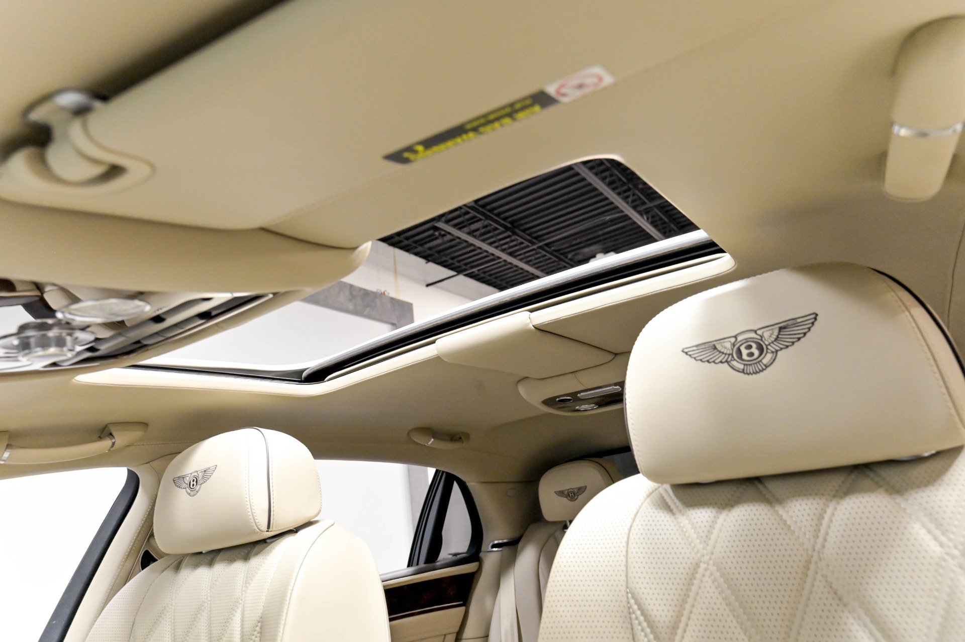 Used 2015 Bentley Flying Spur W12 AWD/4WD image 46