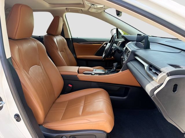 Used 2022 Lexus RX 350L Luxury w/ Accessory Package (Z1) FWD image 16