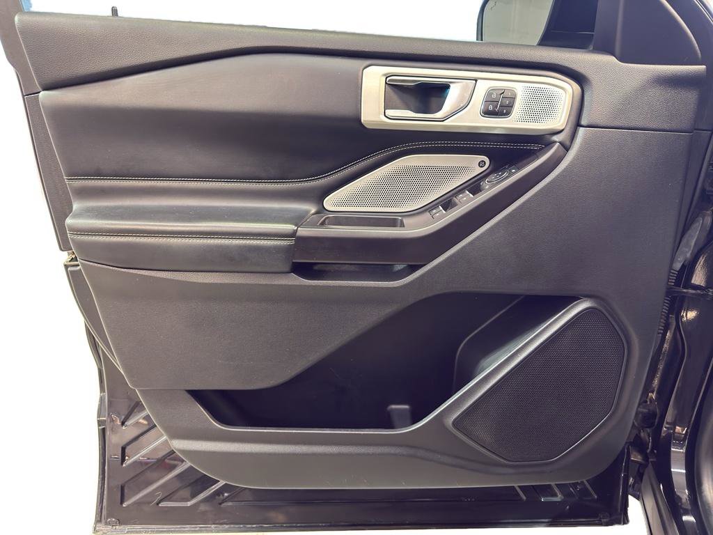 Used 2020 Ford Explorer ST w/ ST Street Pack AWD/4WD image 13